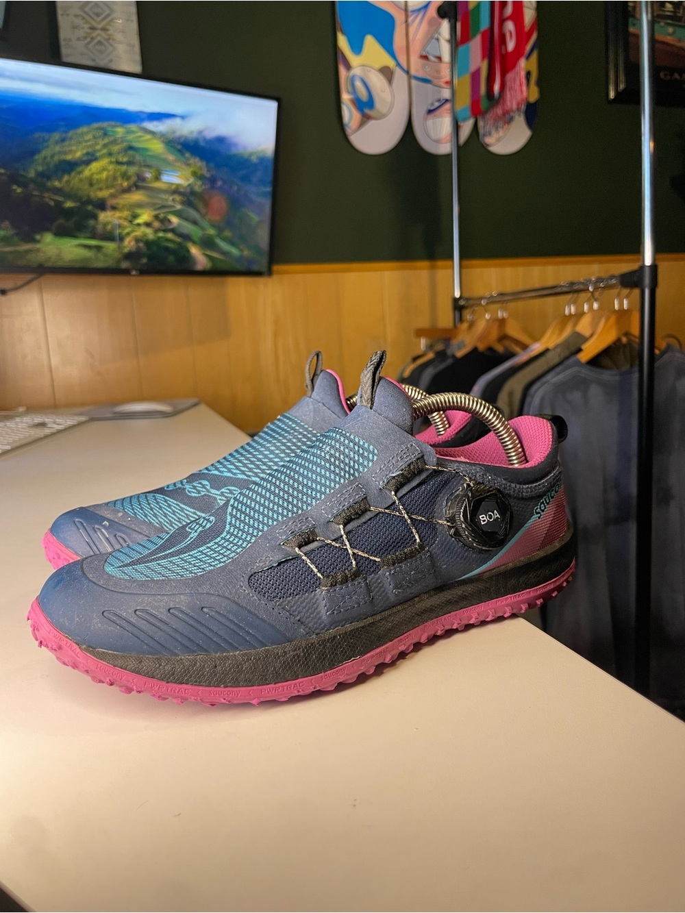 Saucony Women's Switchback 2 Trail Running Shoe BOA size 7